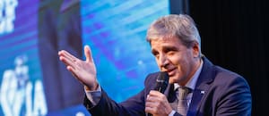 Luis Caputo negó las versiones sobre una posible salida del Gabinete