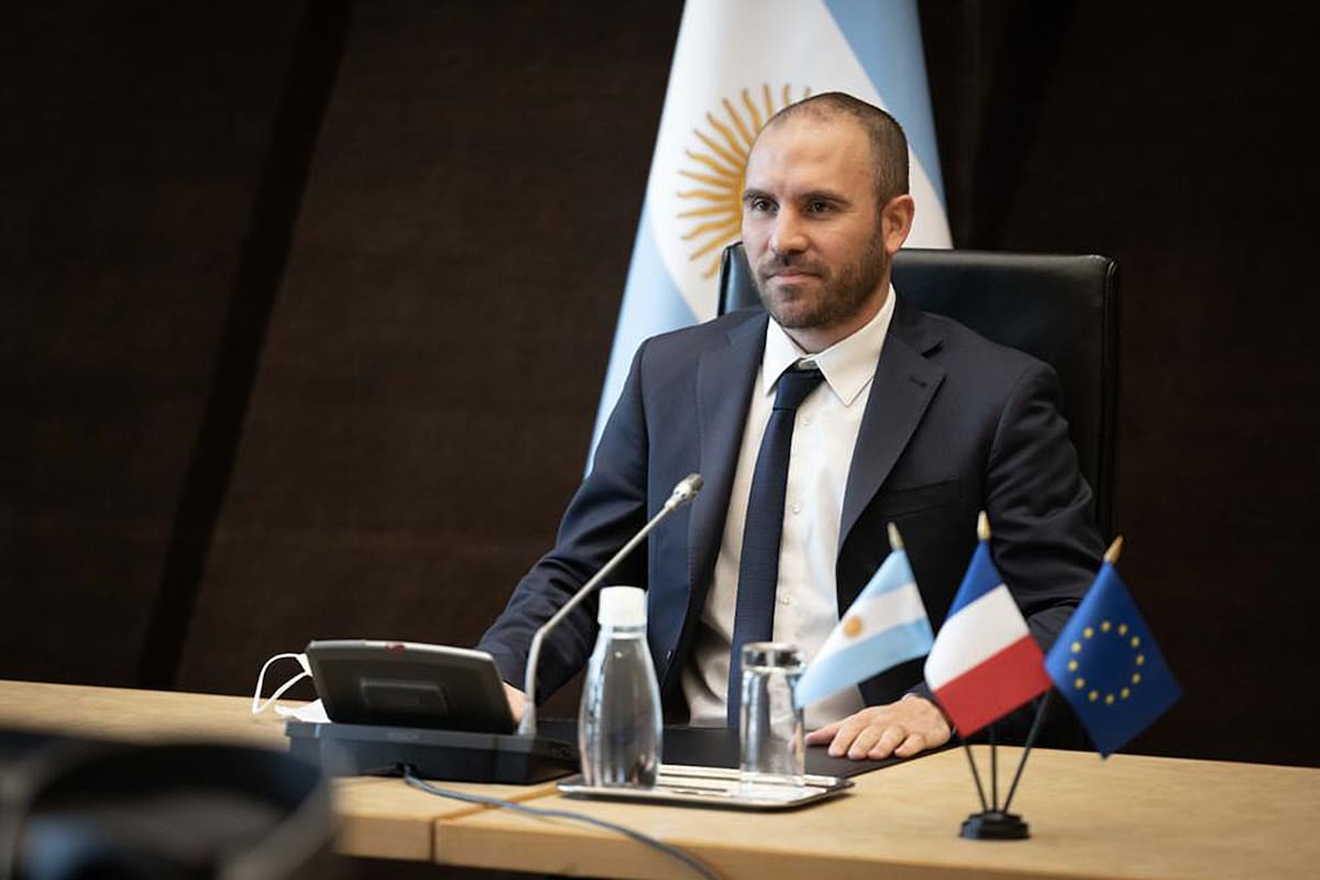 El ministro de Economía, Martín Guzmán, anunció la decisión de hacer un pago parcial al Club de París para evitar el default