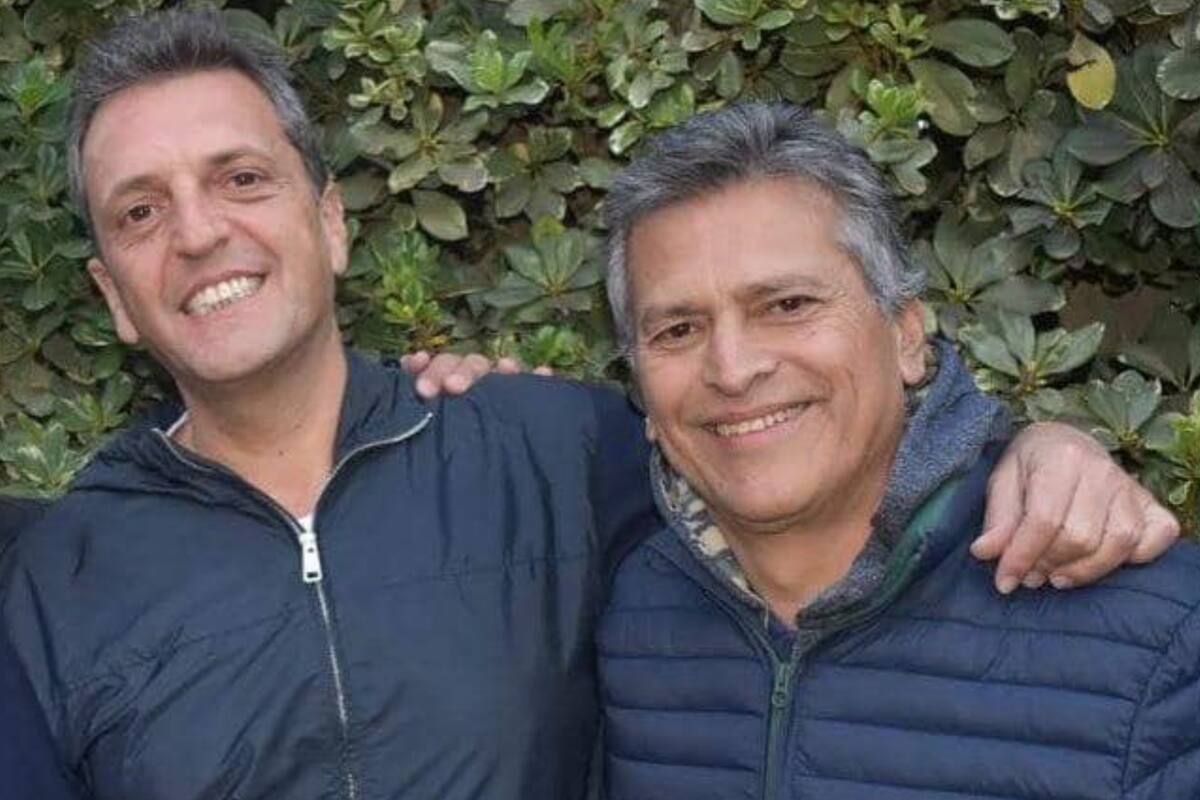 El ministro de Economía, Sergio Massa, con Raúl Díaz, a quien denominan "su riñón"