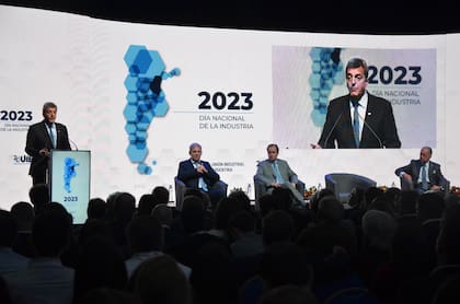 El ministro de Economía, Sergio Massa, en el acto central por el Día de la Industria que se desarrolla en la ciudad de Paraná, Entre Ríos