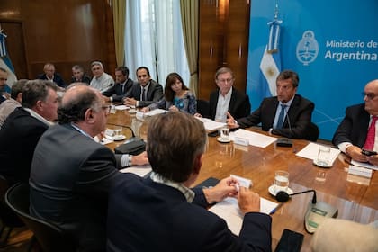 El ministro de Economía, Sergio Massa, le había adelantado a la Mesa de Enlace parte de la asistencia financiera para productores agropecuarios