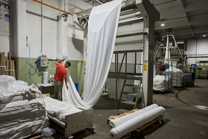 El ministro de Economía volvió a referirse a los precios de la ropa
(AP/Rodrigo Abd)