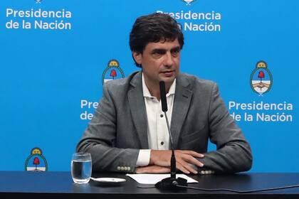 El ministro de Hacienda, Hernán Lacunza, ayer, en la Casa Rosada
