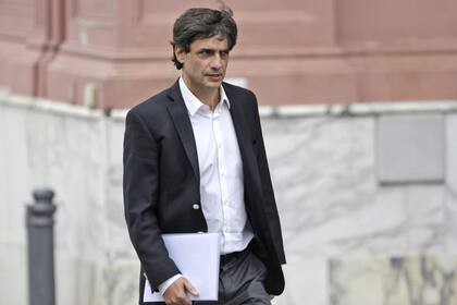 El ministro de Hacienda, Hernán Lacunza, se sumará como asesor externo