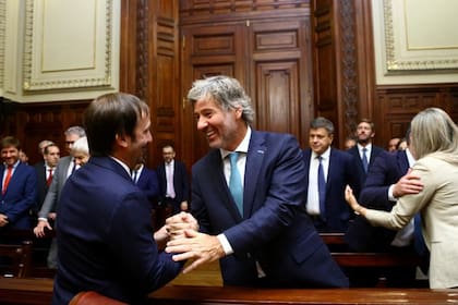 El ministro de Justicia, Juan Bautista Mahiques, hoy, en la jura del viceministro, Santiago Viola en el Consejo de la Magistratura