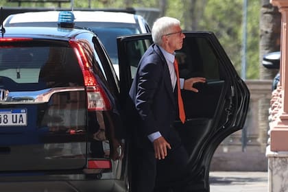 El ministro de Justicia, Mariano Cúneo Libarona, al ingresar a la Rosada