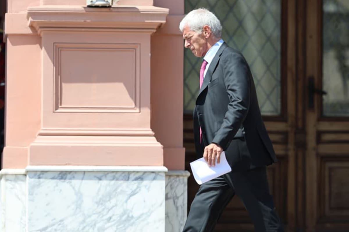 El ministro de Justicia, Mariano Cúneo Libarona, al retirarse de la Casa Rosada