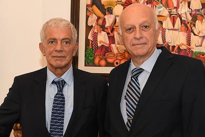 El ministro de Justicia, Mariano Cúneo Libarona, y el procurador general interino, Eduardo Casal