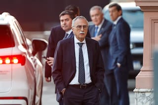 La Iglesia y el Ministerio de Salud acordaron mantener una mesa de diálogo para buscar soluciones