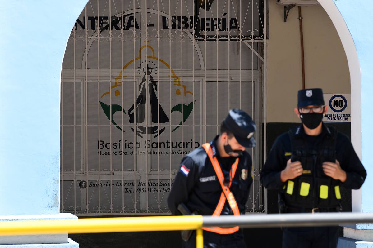 El ministro de Salud de Paraguay, Julio Mazzoleni, anunció que hay pacientes con coronavirus esperando camas en los hospitales del país