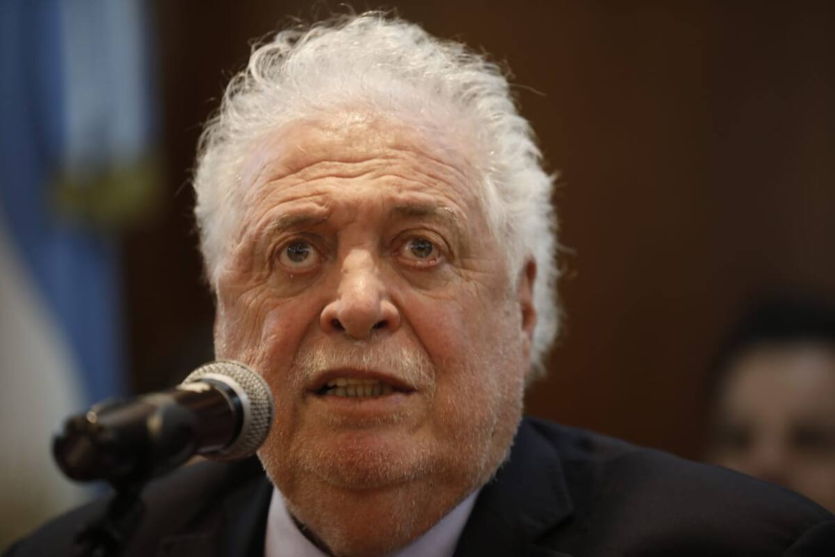 El ministro de Salud, Ginés González García, afirmó que no se evalúa afectar clases ni espectáculos públicos