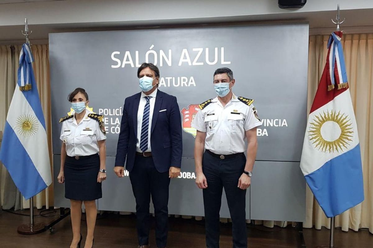 El ministro de Seguridad, Mosquera, junto a Zárate Belletti y a su segundo, Ariel Lecler.