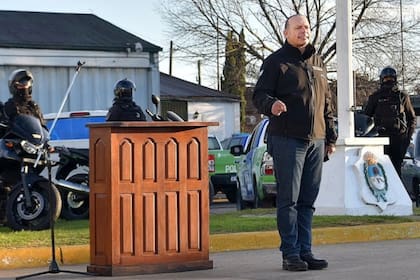 El ministro de Seguridad, Sergio Berni, en el acto por el Día de la Independencia, en el que destacó la tarea de la policía durante la pandemia