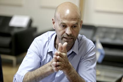 El ministro de Transporte dialogó con LA NACION sobre el paro de pilotos de esta mañana