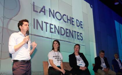 El ministro del Interior Eduardo "Wado" De Pedro durante su exposición en el evento