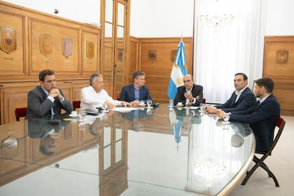 El ministro del Interior, Guillermo Francos, el viernes pasado, en una reunión con gobernadores