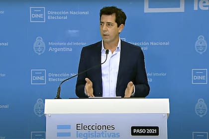 El ministro del Interior, Wado de Pedro, fue uno de los que presentó su renuncia