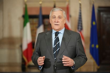 El ministro italiano de exteriores Antonio Tajani en conferencia de prensa en Roma el 9 de enero del 2025. (AP foto/Andrew Medichini)