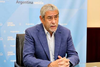 El ministro Jorge Ferraresi dijo que el Gobierno continúa "con el objetivo de construir 100.000 viviendas por año"