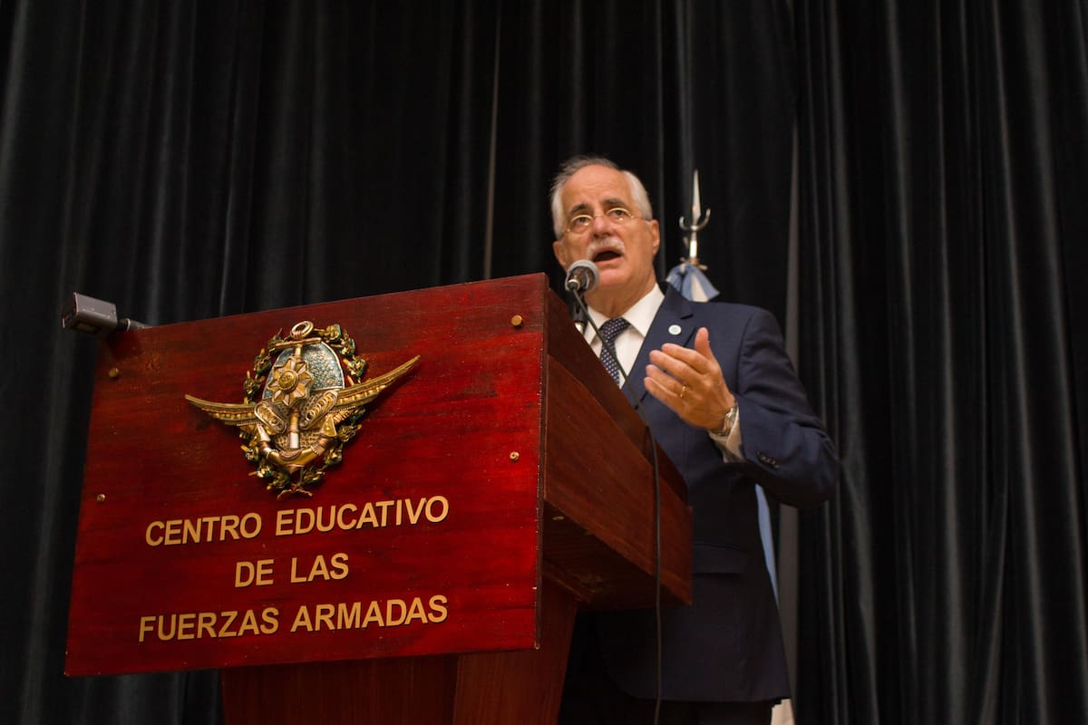 El ministro Jorge Taiana anunció que, a lo largo del año, se incrementarán en un 58% las tropas en las Fuerzas Armadas