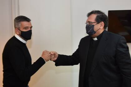 El ministro Juan Zabaleta visitó al presidente de Cáritas, el obispo Carlos José Tissera.