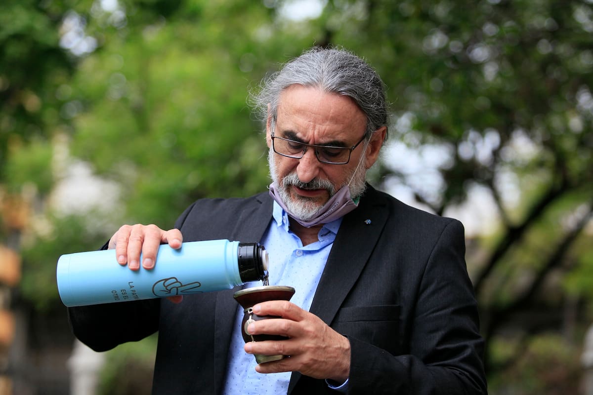 El ministro Luis Basterra