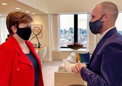 El ministro Martin Guzman en uno de sus encuentros con Kristalina Georgieva, del FMI.