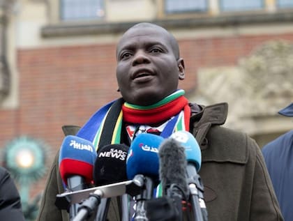 El ministro sudafricano de Justicia, Ronald Lamola, explicó el caso que su país presentó contra Israel ante la Corte Internacional de Justicia.