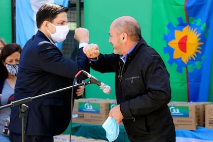 El ministro Trotta y el intendente de Ensenada, Mario Secco