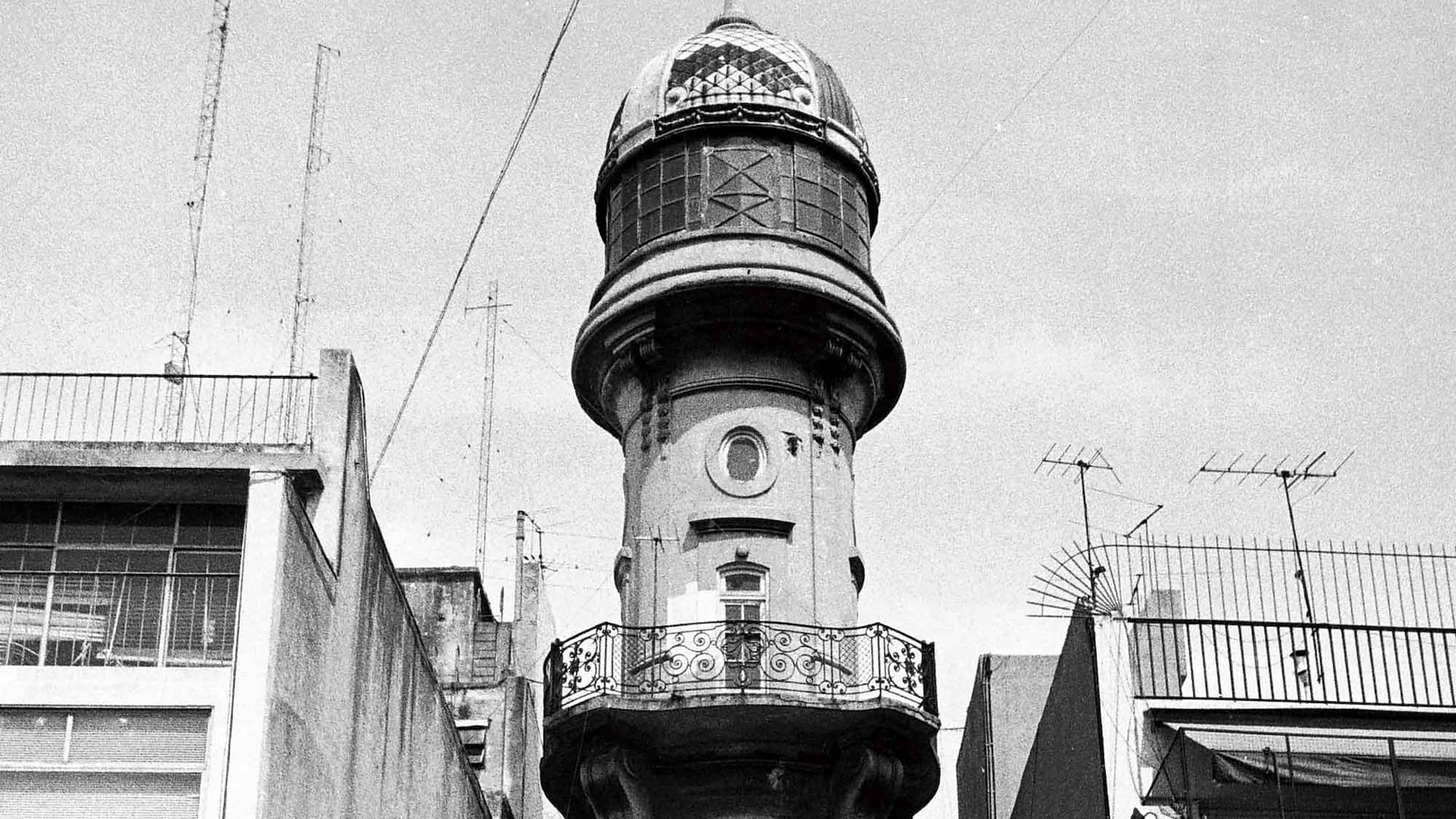 El mirador del Palacio Dassen. Alsina 1762/4/6.