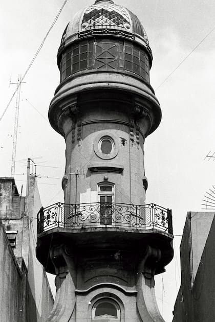 El mirador del Palacio Dassen. Alsina 1762/4/6.