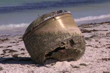 El misterioso objeto apareció frente en la costa oeste de Australia.