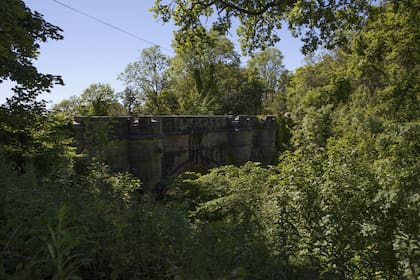 El misterioso puente Overtoun en Dumbarton, Escocia