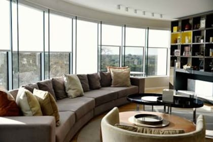 El mobiliario curvo es la tendencia en livings