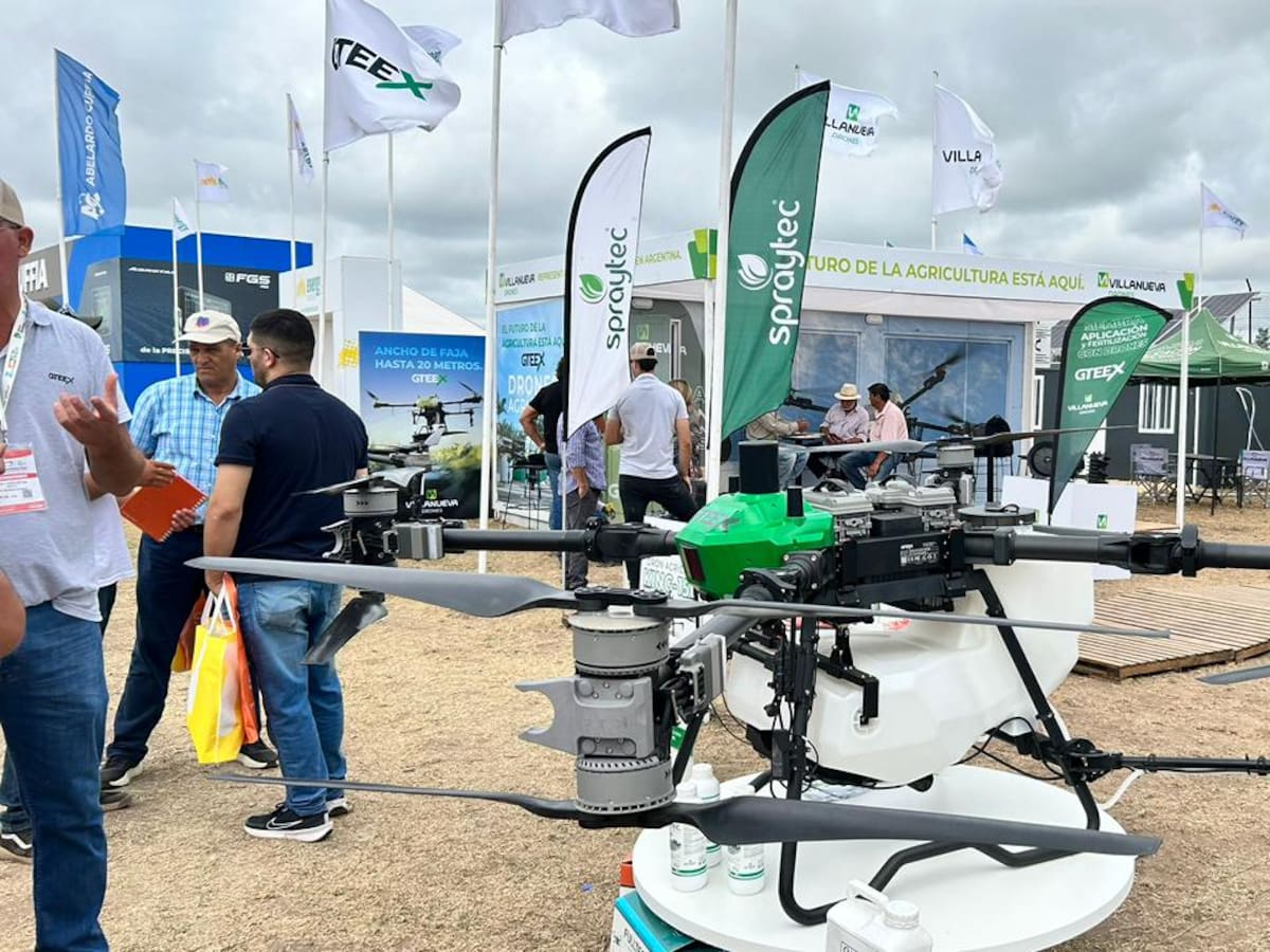 Drones agrícolas: el explosivo crecimiento de un negocio que revoluciona el campo - LA NACION