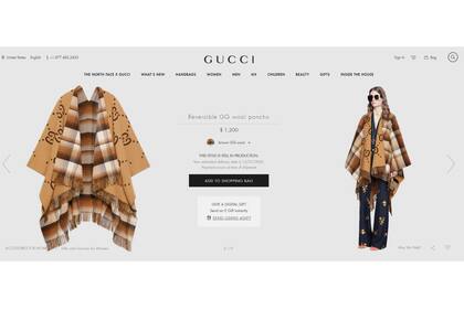 El modelo que está a la venta tiene flecos