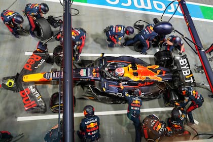 El modelo RB20 arrastra vicios de su antecesor, un auto que ganó 21 de los 22 grandes premios del calendario pero que resultó esconder una problemática que perjudica el presente de Red Bull Racing