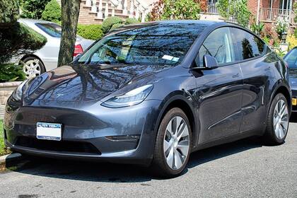 El modelo Y es un SUV eléctrico de tamaño mediano con capacidad para siete personas