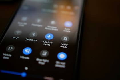 El modo avión del celular puede ayudar a que no gaste mucha batería