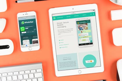 El modo multidispositivo permite tener WhatsApp en más de un dispositivo