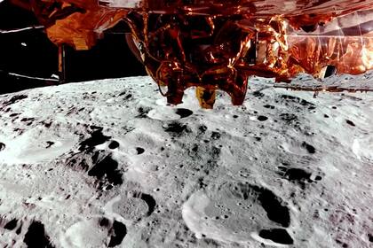 El módulo lunar privado Blue Ghost aluniza con una entrega especial para la NASA