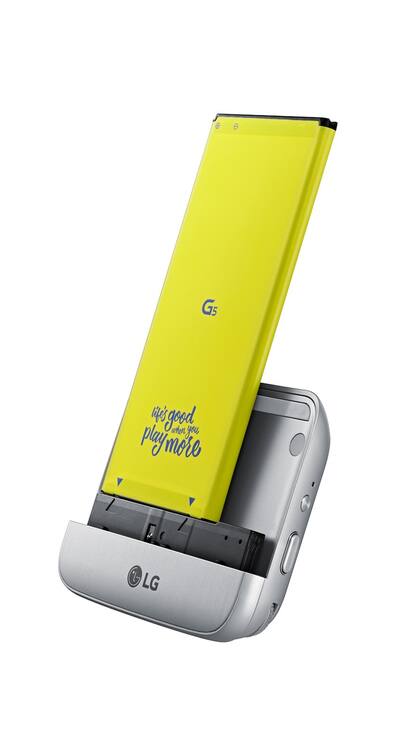 El módulo que le suma un grip y un botón físico de disparo para complementar la cámara del teléfono