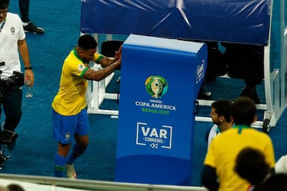 El momento de furia del brasileño Gabriel Jesús