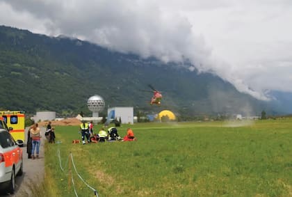El momento de la tragedia: Emma Carey es trasladada, de urgencia, a un hospital de Suiza
