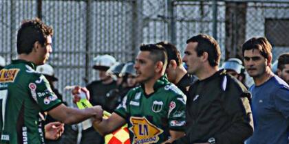 El momento de su vuelta contra Aldosivi
