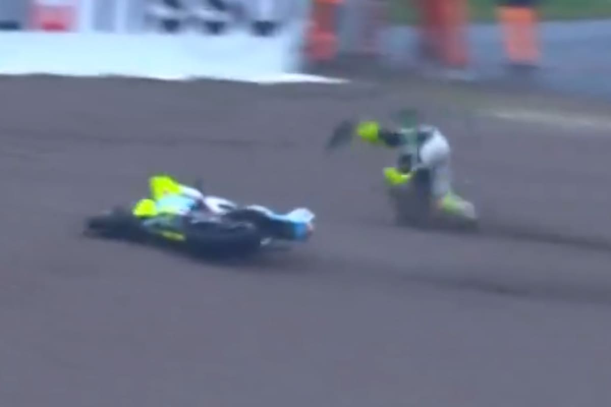 El momento del accidente de Franco Morbidelli, durante la carrera sprint del Gran Premio de Alemania de MotoGP