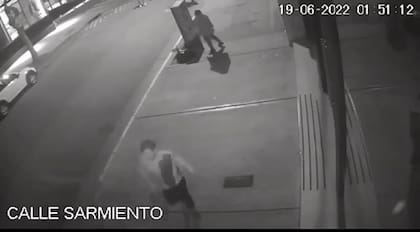 El momento del ataque a Martín Mora Negretti en Mar del Plata