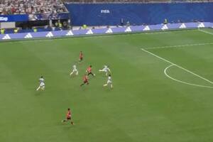 El quite salvador de Paredes a los 90 minutos cuando el partido con Egipto iba 2-2
