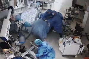 La reacción de un equipo médico en Japón cuando en plena cirugía impactó un terremoto de casi 7 puntos de magnitud