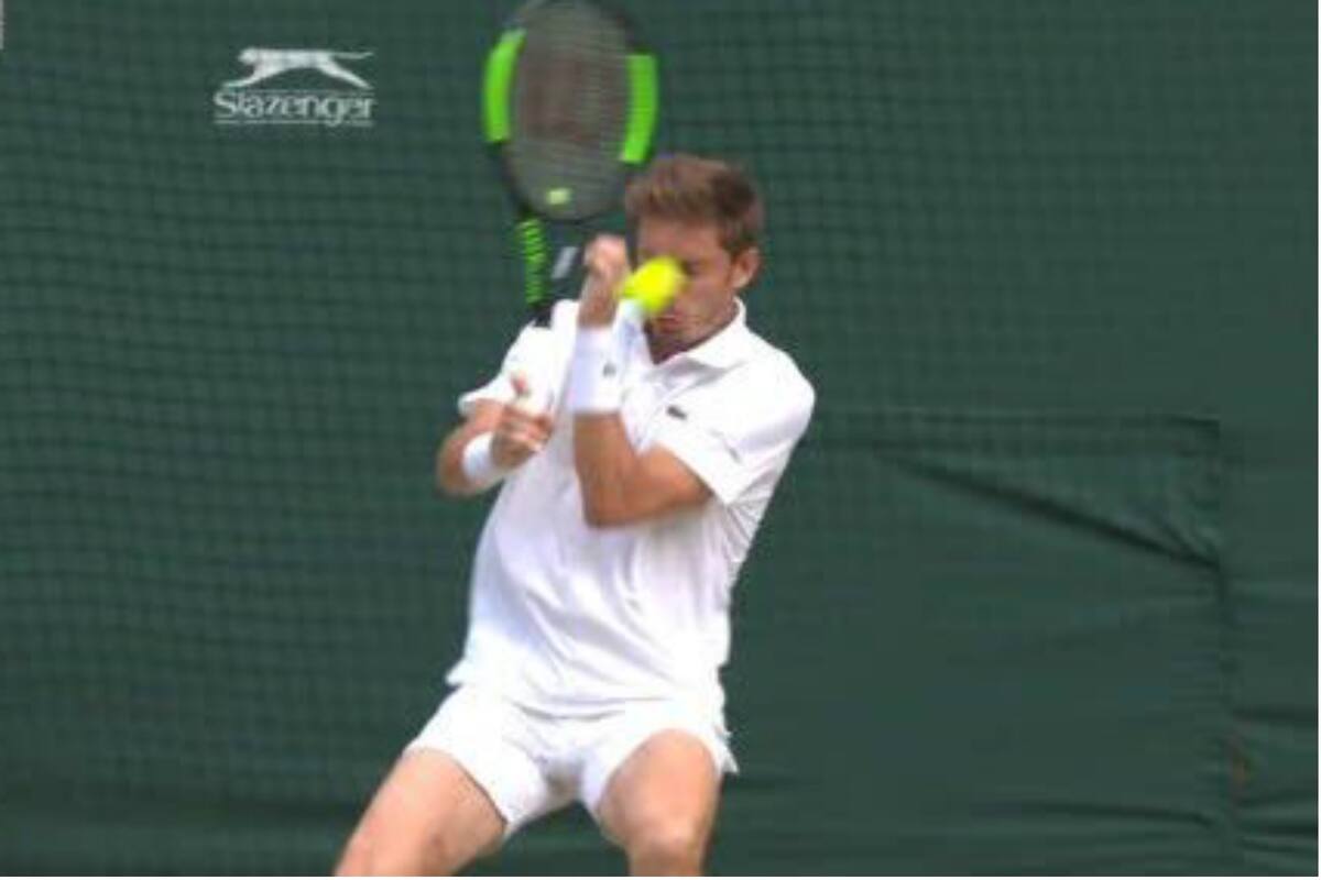 El momento del pelotazo a Mahut